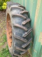 MF pavt velgen met Firestone banden, Ophalen