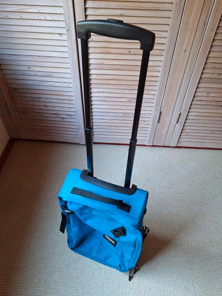Eastpak cabinebagage koffer - Ideaal voor handbagage, Sieraden, Tassen en Uiterlijk, Tassen | Reistassen en Weekendtassen, Gebruikt