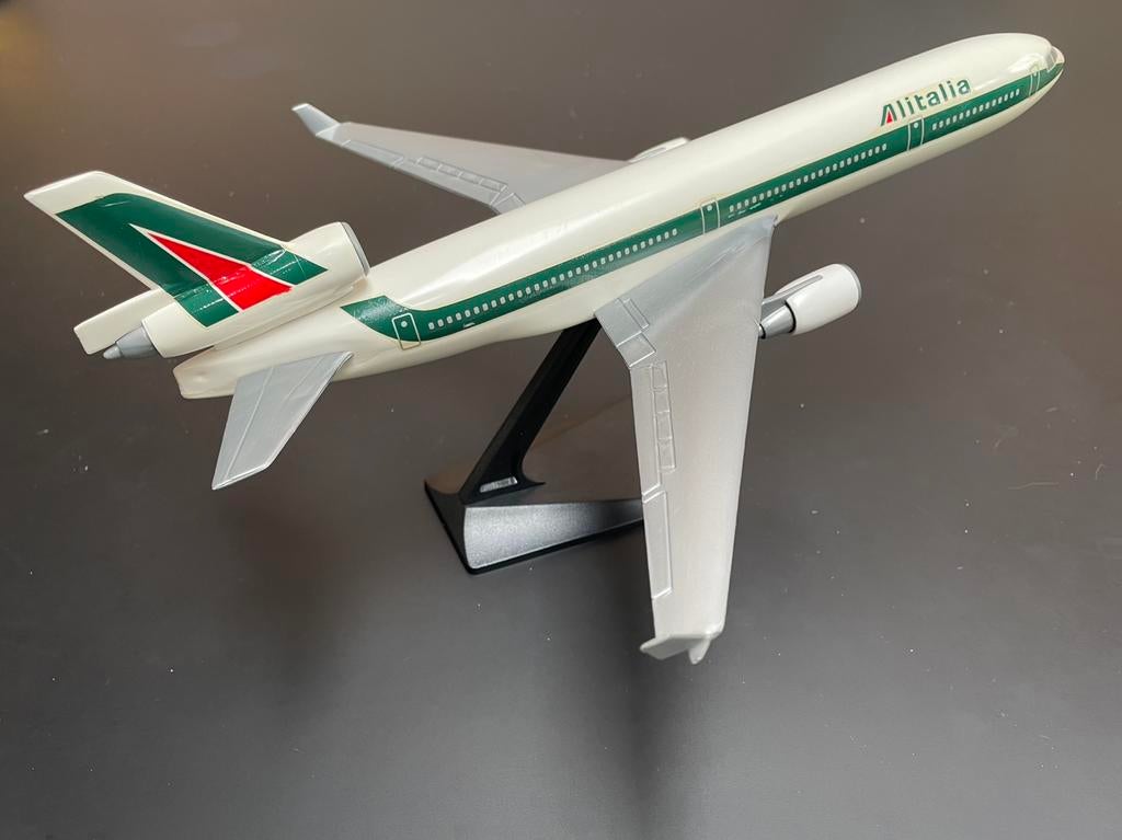 Alitalia McDonnell Douglas MD-11, Overige merken, 1:144 tot 1:200, Ophalen of Verzenden, Zo goed als nieuw