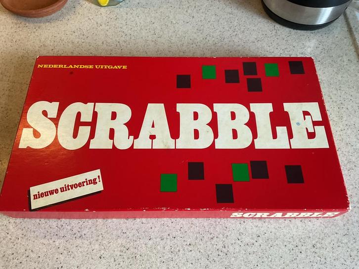 Scrabble bordspel, Nederlandse uitgave, Hobby en Vrije tijd, Gezelschapsspellen | Bordspellen, Gebruikt, Drie of vier spelers