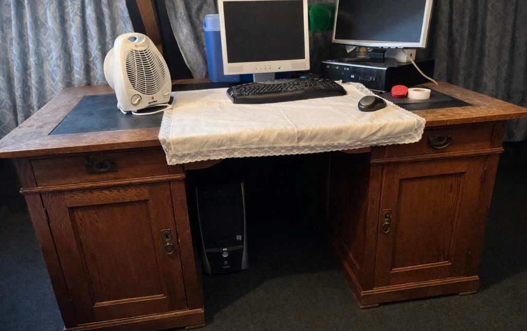 Oud eiken bureau, Huis en Inrichting, Bureaus, Ophalen, Overige typen, Gebruikt, Hout