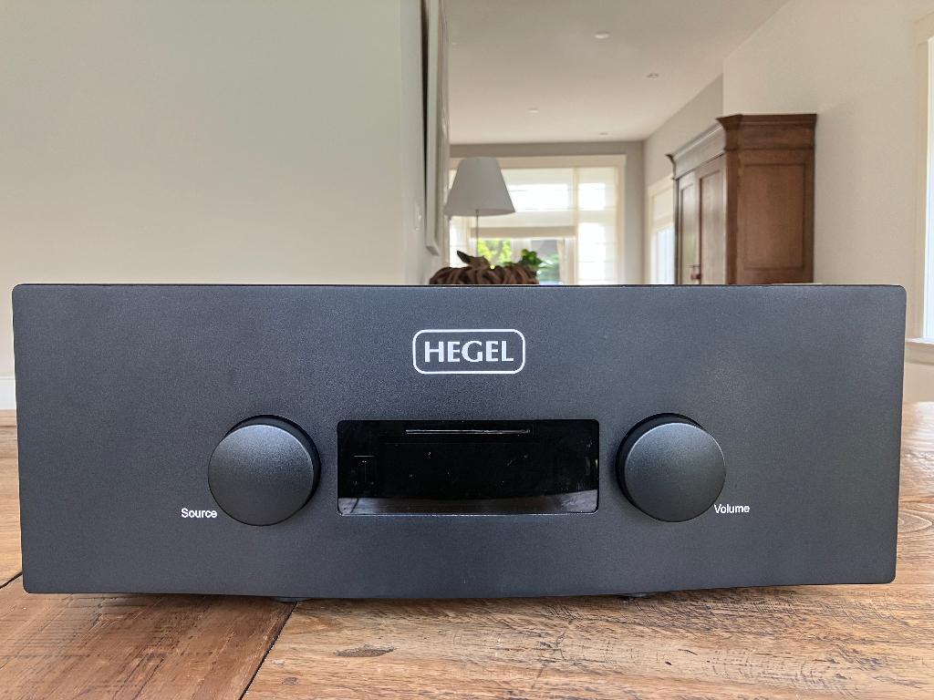 Hegel H590, Audio, Tv en Foto, Versterkers en Receivers, Zo goed als nieuw, 120 watt of meer, Stereo, Ophalen
