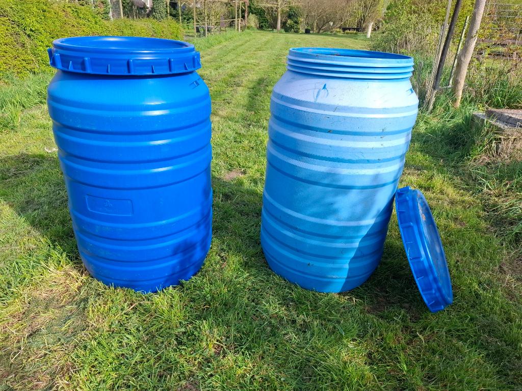 regentonnen blauw, 150 liter of meer, Ophalen, Gebruikt, Kunststof