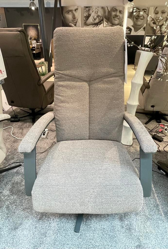 Pantoli relaxfauteuil, Ophalen, Minder dan 75 cm, Zo goed als nieuw, Stof