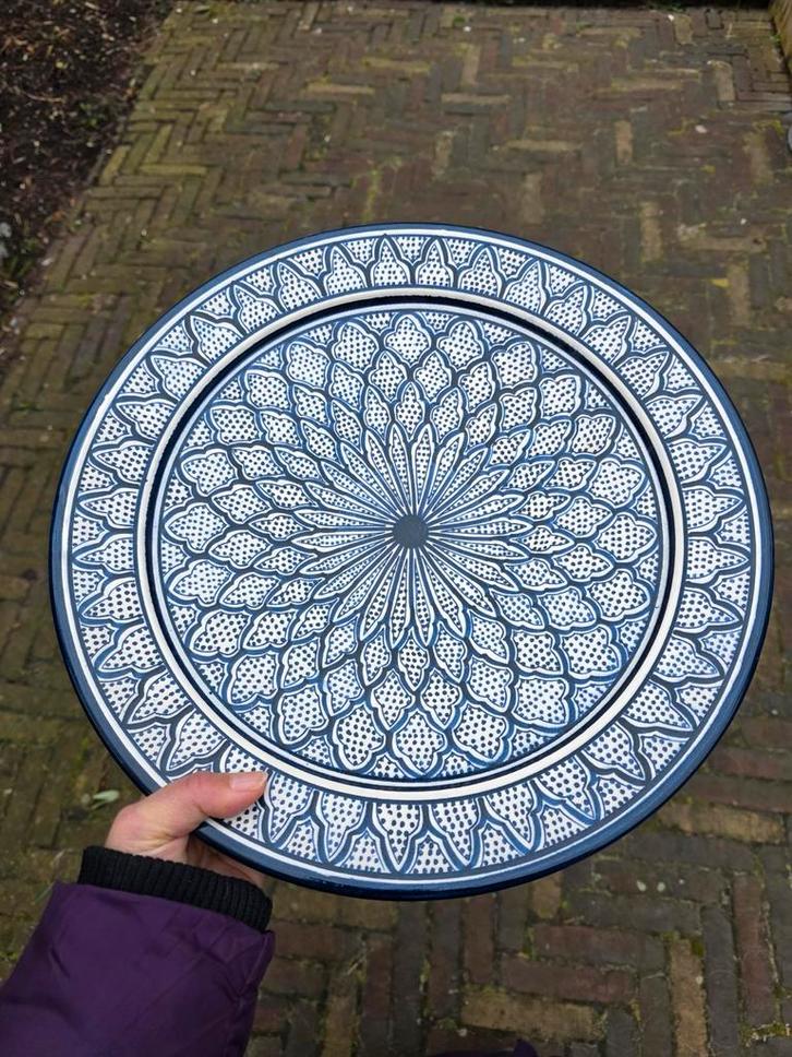Nieuw, origineel Marokkaans schaal uit Marrakech, Antiek en Kunst, Antiek | Keramiek en Aardewerk, Ophalen of Verzenden