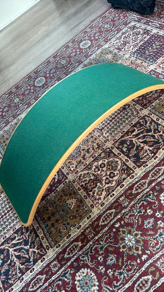 Origineel Wobbel Balance Board met groen vilt, Kinderen en Baby's, Speelgoed | Overig, Zo goed als nieuw, Jongen of Meisje, Ophalen