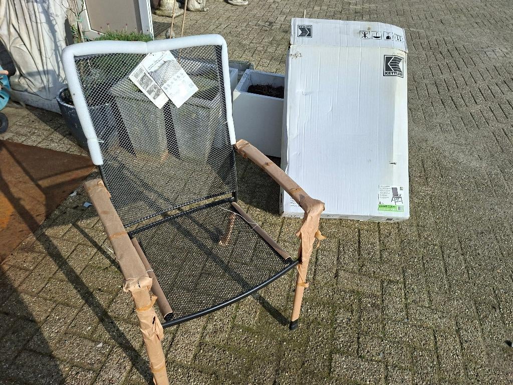 2x nieuwe kettler stoel 1 vast en 1 inklapbaar nieuw, Tuin en Terras, Tuinstoelen, Ophalen, Nieuw, Aluminium, Stapelbaar