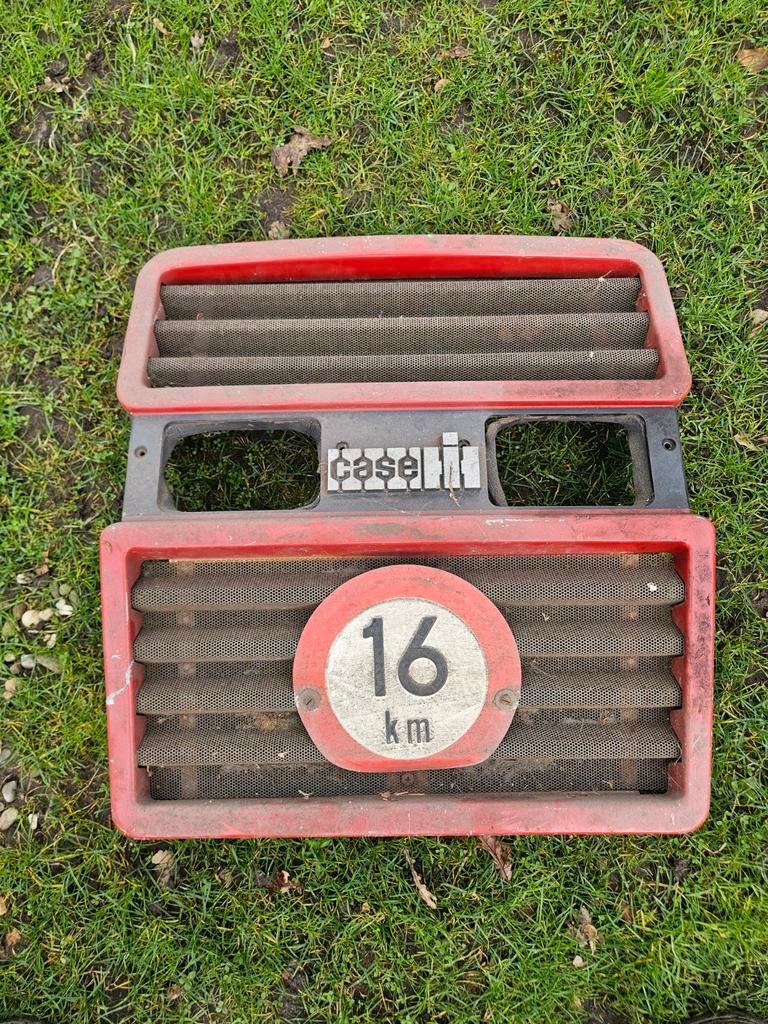 Case international voorgrille, Ophalen