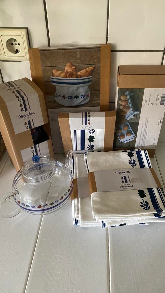 Diverse boeren bond artikelen theepot placemats schort etc, Overige typen, Ophalen of Verzenden, Nieuw