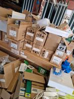 Rest partij lampen en installatie materiaal, Ophalen