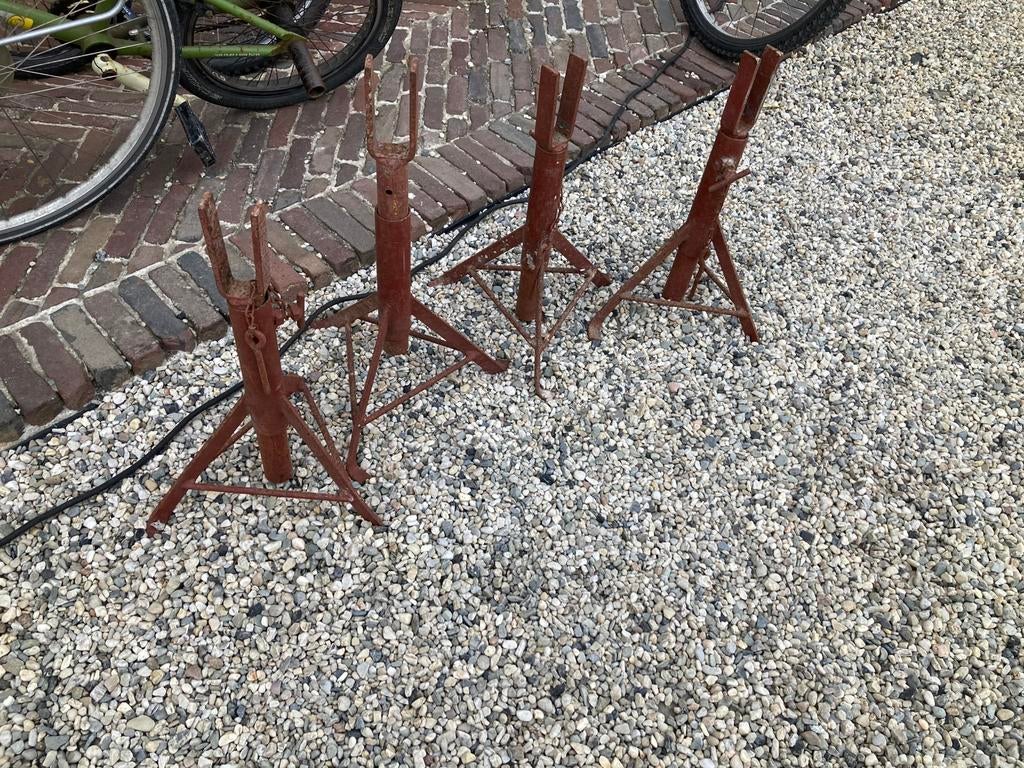 4x assteun, Ophalen, Gebruikt