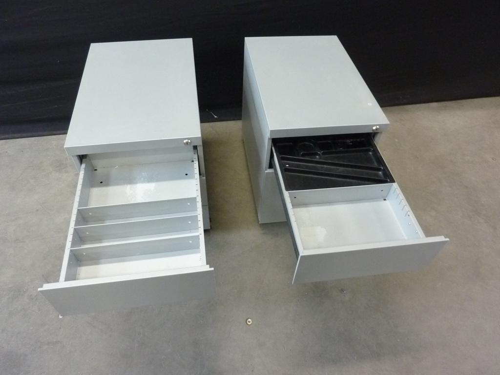 stalen ladeblok / verrijdbare ladekast met 2 en 3 lades, Ophalen, Minder dan 50 cm, Handelsonderneming Hendriksen, 3 of 4 laden