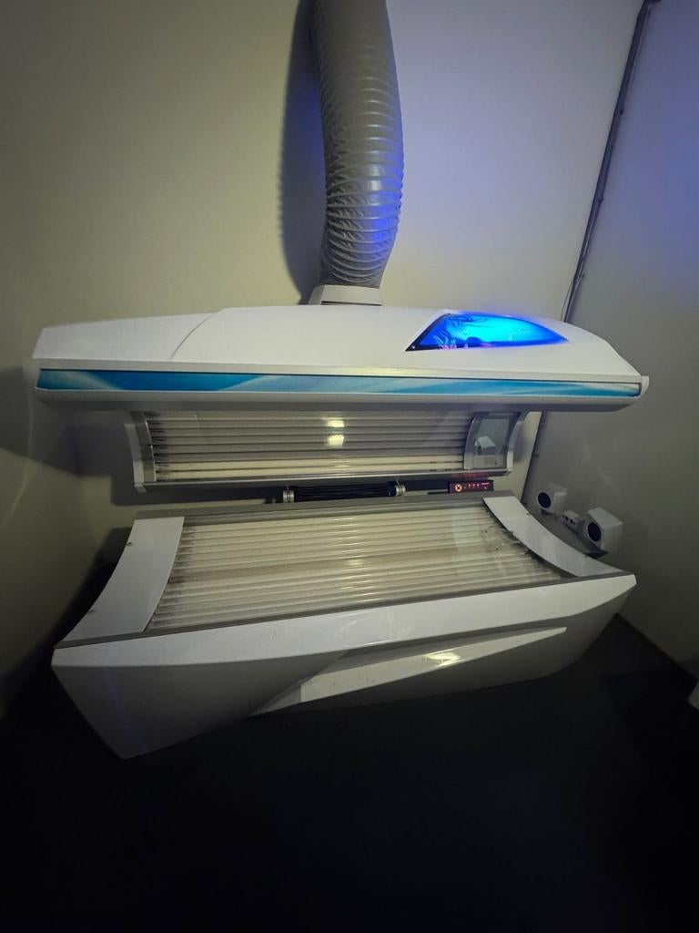 2 Ergoline zonnebanken gratis af te halen voor 4 mei, Ophalen of Verzenden