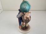Hummel beeldje 198: Jongen met varken en paraplu, Ophalen, Gebruikt, Hummel