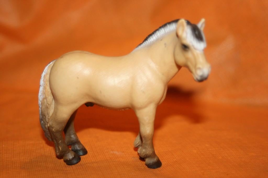Schleich 13250 fjord paard, dierfiguur, Verzamelen, Dierenverzamelingen, Ophalen of Verzenden, Gebruikt, Paard, Beeldje of Figuurtje