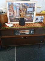 Prachtig gerestaureerd radiomeubel van gründig, Antiek en Kunst, Ophalen