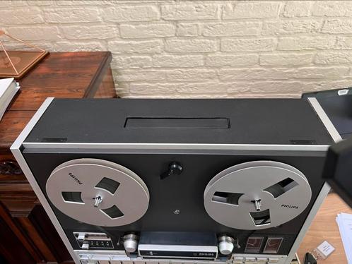 Gezocht scharnierdelen, schroeven en borstboutjes en STOFKAP, Audio, Tv en Foto, Bandrecorders, Ophalen