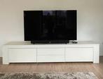 Strakke solide tv kast gespoten oudwit House of Mayflower, Ophalen, Gebruikt, Eikenhout, 200 cm of meer