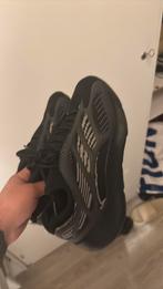 Yeezy 700 glow in the dark, Kleding | Heren, Schoenen, Ophalen, Zwart, Sneakers of Gympen, Zo goed als nieuw