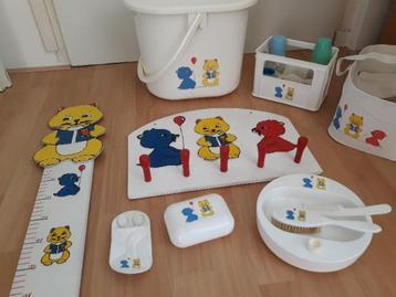 DECO kapstok lengtemeter baby kamer beschikbaar voor biedingen