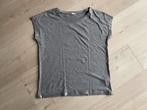 Grijs T-shirt Esprit met glanzende boord afwerking maat S, Kleding | Dames, T-shirts, Maat 38/40 (M), Ophalen of Verzenden, Zo goed als nieuw