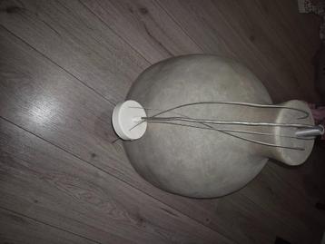 Hanglamp  beton beschikbaar voor biedingen