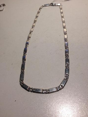 zilveren ketting massief beschikbaar voor biedingen