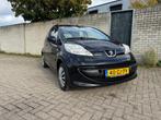 Peugeot 107 1.0 12V 3DR 2008 Zwart, Auto's, Peugeot, Voorwielaandrijving, 4 stoelen, Origineel Nederlands, Bedrijf