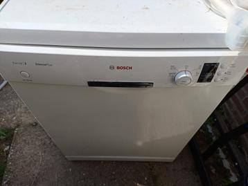 Bosch Serie 2 vaatwasser SilencePlus beschikbaar voor biedingen