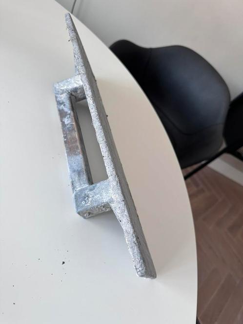 Betonspaan / Strijkbord – Gratis af te halen in Almere Poort, Doe-het-zelf en Verbouw, Overige Doe-het-zelf en Verbouw, Gebruikt