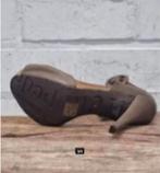 Pedro Garcia - Prachtige leren heels maat 38 - ZGAN, Pumps, Beige, Ophalen of Verzenden, Zo goed als nieuw