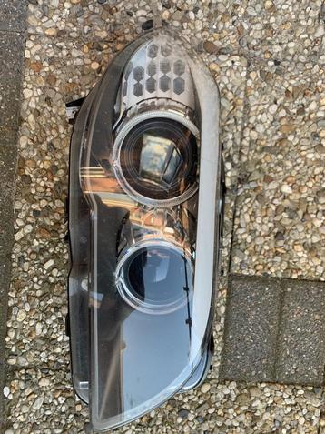 Bmw F10/F11 xenon koplamp RECHTS zonder bochtverlichting 