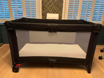 Qute Q-Dream Campingbed Zwart inclusief matras en molton beschikbaar voor biedingen