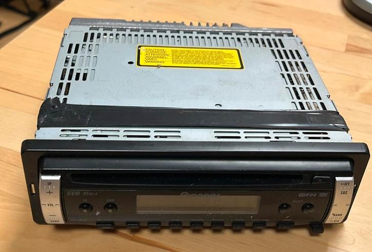 Pioneer DEH-1820R, Auto diversen, Autoradio's, Zo goed als nieuw, Ophalen of Verzenden