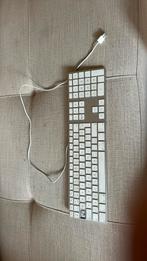 Apple toetsenbord bedraad, Computers en Software, Toetsenborden, Gebruikt, Ophalen of Verzenden, Qwerty, Apple