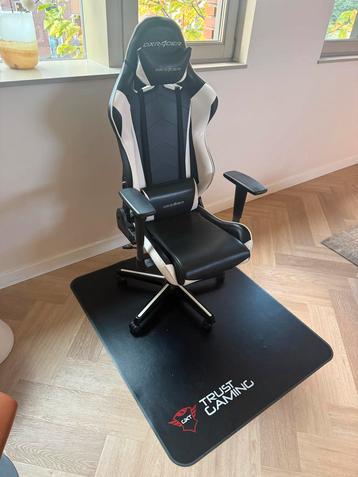 DX Racer Gaming Stoel - Wit beschikbaar voor biedingen