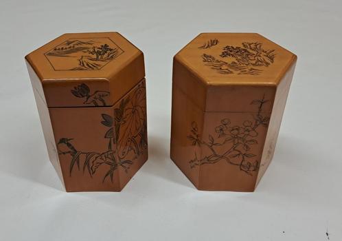 2 Chinese sandelhouten theedoosjes  uit de late 19e eeuw, Antiek en Kunst, Kunst | Niet-Westerse kunst, Ophalen of Verzenden
