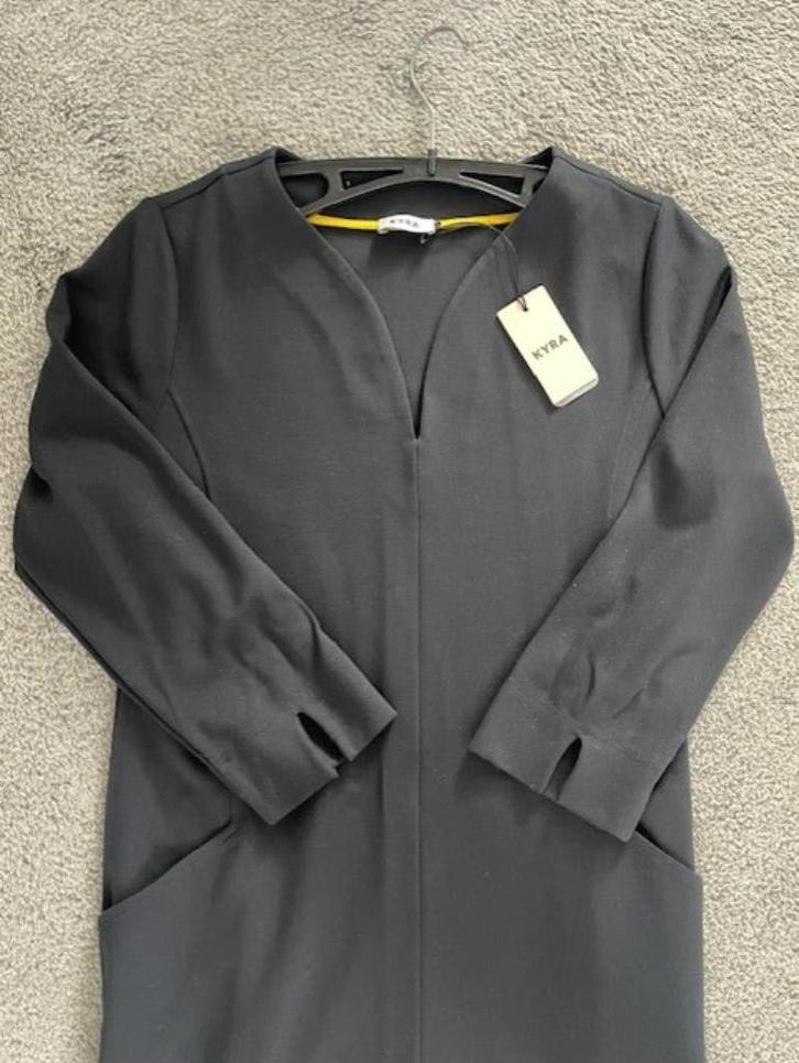 Jurk Nieuw van KYRA maat L-40, Kleding | Dames, Jurken, Nieuw, Maat 38/40 (M), Blauw, Knielengte, Ophalen