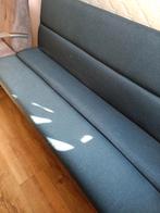 Blauwe stoffen bank slaapbank. €75,00 inclusief matras., Ophalen of Verzenden, Zo goed als nieuw