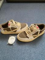 Air Jordan 1 Low Travis Scott Reverse Mocha, Wit, Ophalen of Verzenden, Sneakers of Gympen, Nike Air Jordan 1