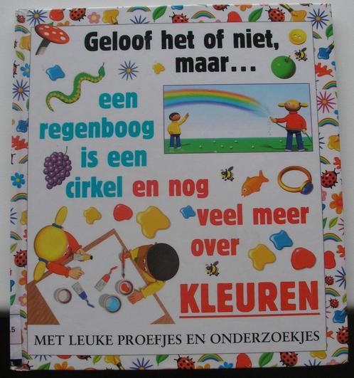 Een regenboog is een cirkel en nog veel meer over kleuren, Boeken, Kinderboeken | Jeugd | onder 10 jaar, Zo goed als nieuw, Non-fictie