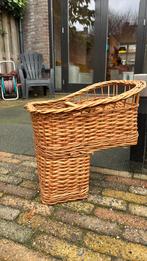 Fietsmand rotan voor de pop, Ophalen, Gebruikt