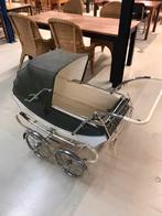 Nostalgische antieke kinderwagen retro, Ophalen