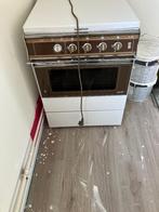 gasfornuis met ouderwetse gasoven, Ophalen, Gebruikt, 4 kookzones, Gas