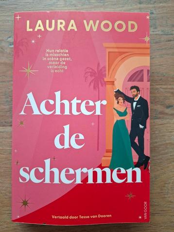 Achter de Schermen - Laura Wood - Chicklit beschikbaar voor biedingen