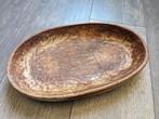 Vintage houten schaal. Voor hapjes, fruitschaal, kaarsenblad, Ophalen of Verzenden, Gebruikt, Ovaal, Hout