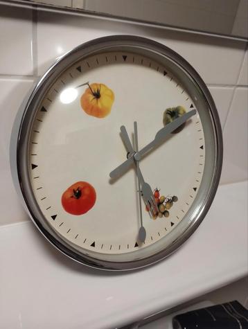 Vintage jaren tachtig Wellgain quartz keuken wandklok  beschikbaar voor biedingen