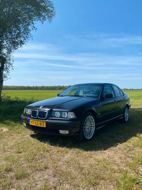 BMW 3-Serie 1.9 I 318 S AUT 1997 Zwart, Auto's, BMW, Particulier, 3-Serie, Benzine, Sedan, Automaat, Origineel Nederlands, Zwart
