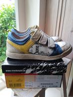 Schoenen Trackstyle blauw geel maat 30, Schoenen, Ophalen of Verzenden, Jongen, Gebruikt