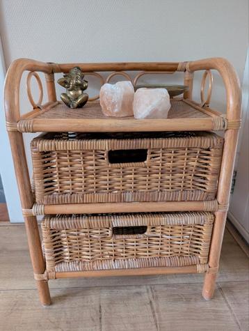 vintag rotan lade kastje  beschikbaar voor biedingen